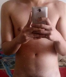Cute naked lads 5aa259914e995.jpg