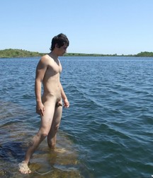 Adam 5aa4fde077a3d.jpg