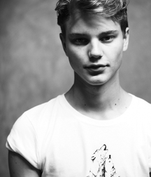 Alex cute model 5ac9cb90a91a5.png