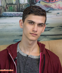 Latino Justin 5ad8e44b82307.jpg