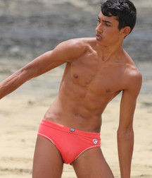 Speedos 5adee6b8c07f2.jpg