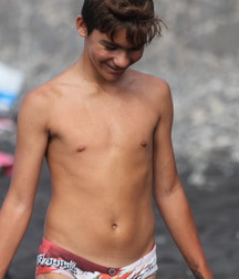 Speedos 5adee6bc9b1a3.jpg