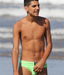 Speedos 5adee70c81023.jpg