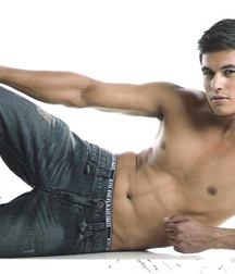 Beautiful asian boys 5adf70f1a3aab.jpg