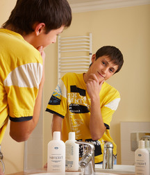Robbie 3 (Robby in the bathroom) 5af1c82580ba3.jpg
