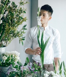Tell him with flowers 5af6edaba34f5.jpg