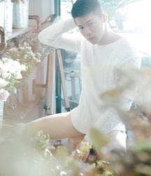 Tell him with flowers 5af6edaf44d1d.jpg