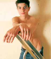 Handsome lads 5b11495617f2a.jpg
