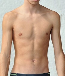 Cute lads 5b14f91f4b958.jpg
