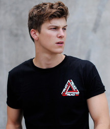 Cute lads 5b192c65033fd.jpg