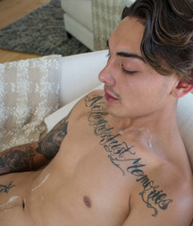 Latino * Sinner 5b3a6ab116cd7.jpg
