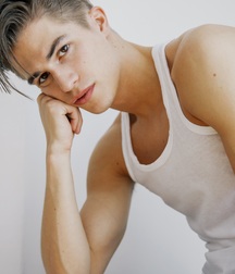 Douglas Giles 5bc8a99184a9e.jpg