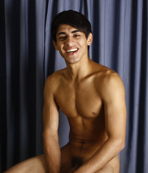 latino * Evan 5bdf2f7996647.jpg