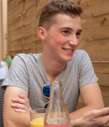 Jesse Evans and Johnny Polak 5bfc21d28beee.jpg