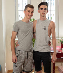 Jesse Evans and Johnny Polak 5bfc21d5eb8af.jpg