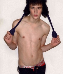 Just beauty of boys 5c1d74b9d6394.jpg