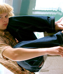 David 2 (David, a poolside angel) 5c443d7f618d8.jpg