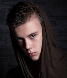 Just beauty of boys 5c5c17dee7468.jpg