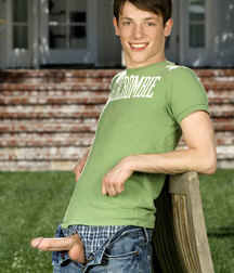 Cute boy 5c85584896dee.jpg