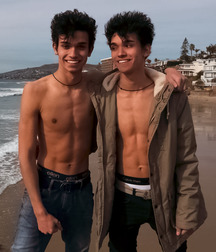 Just beauty of boys 5ca105a021d3e.jpg