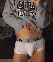 Under boner 5cb338590bcd7.jpg