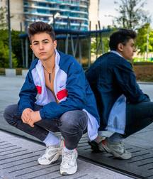 Just beauty of boys 5cd5bf60c3886.jpg