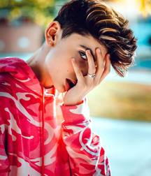Just beauty of boys 5d0dce490ffa8.jpg
