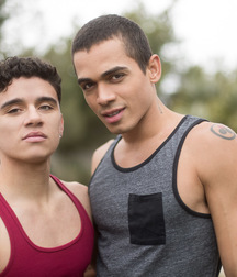  Ashton Summers and Zach Latoa 5d0de436982c9.jpg