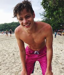 Just beauty of boys 5d1723ce9849f.jpg