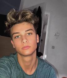 Just beauty of boys 5d1e23b49fc85.jpg
