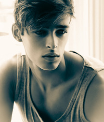 Just beauty of boys 5d1e23bb47f35.jpg