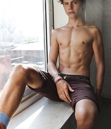Just beauty of boys 5d31eb55cde3a.jpg