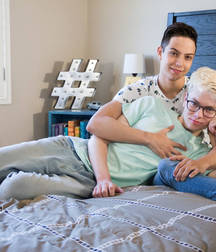 Sebastian Fox and Carson Peters 5d4dea2f1fc1c.jpg