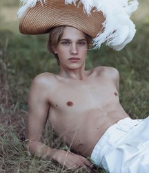 Just beauty of boys 5d683341337d5.jpg