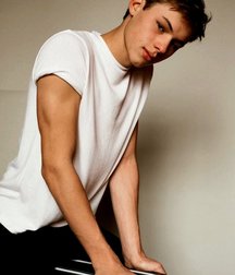 Just beauty of boys 5d6d576511037.jpg
