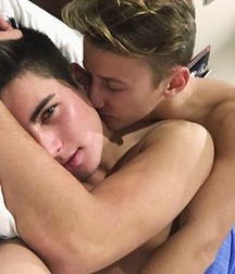 Just beauty of boys 5da827548eff5.jpg