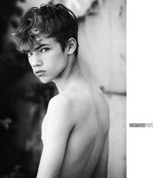Just beauty of boys 5da9f6c901409.jpg