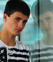 Caleb 5daaca7e7f078.jpg