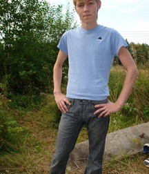 Mike curly blond 5db7477e64304.jpg