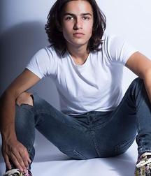 Just beauty of boys 5db89ad4de064.jpg