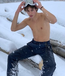 Just beauty of boys 5dc1a9a9e88d4.jpg