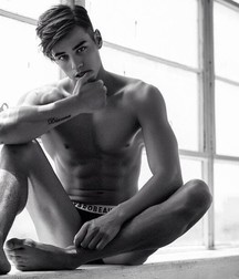 Beauty of boys in black and white 5dc1d16c8c652.jpg