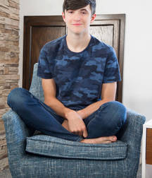 James Nathan 5dd1839befedd.jpg