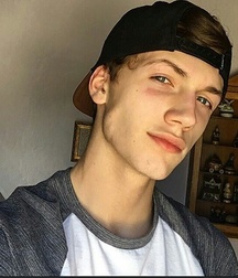 Just beauty of boys 5dd66724dcbd3.jpg