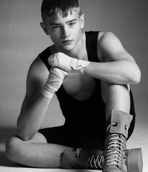 Just beauty of boys 5dd6672ae0116.jpg