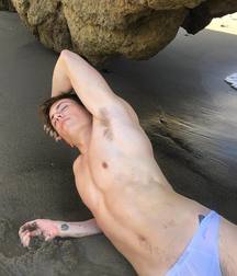 Just beauty of boys 5dd6673ee74a6.jpg