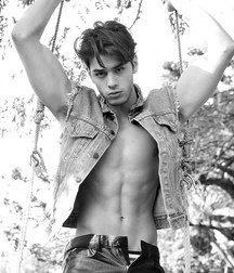 Just beauty of boys 5de2fd221d7ec.jpg