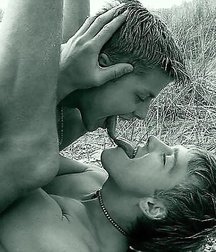 Sweet Couples 5a1afb41ccaf5.jpg