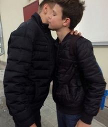 Kiss & Love 4 - boys gay porn 5e9b12f23c714.jpg
