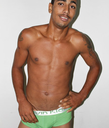 Uploaded by:meninosdobrasil 5936e786bb28a.jpg